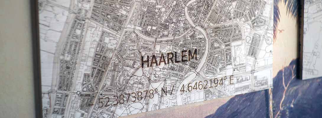 Karte von Haarlem, mit der Lasermaschine auf Hartfaserplatte graviert