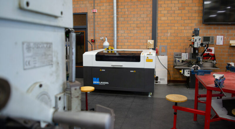 Der BRM Laser machinene in des Calvijn College
